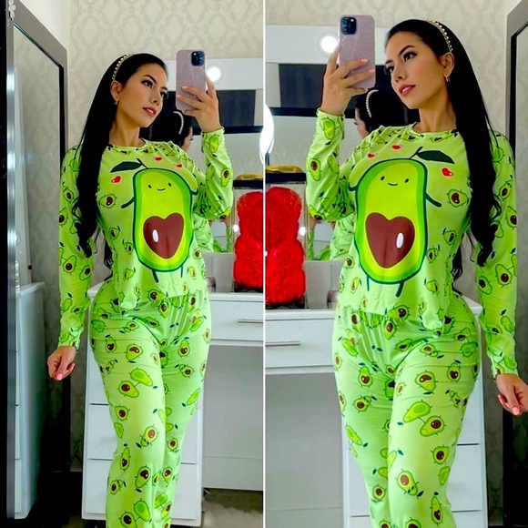 Women Cartoon Character Pajamas Sets - Picture 1 of 8